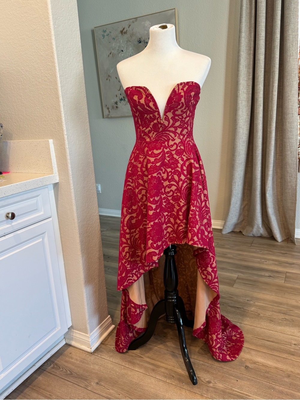 New Strapless size MEDIUM High-Low Lace Evening Dress in Raspberry women